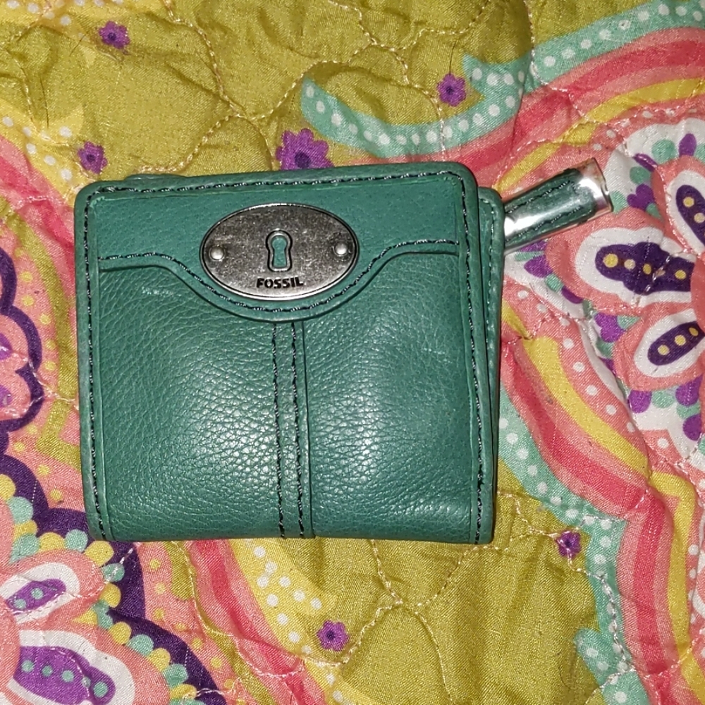 Fossil wallet